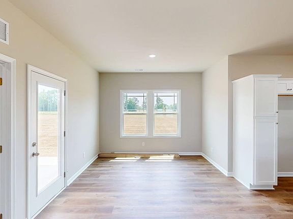 5th image of 102 Kendall Farms Drive