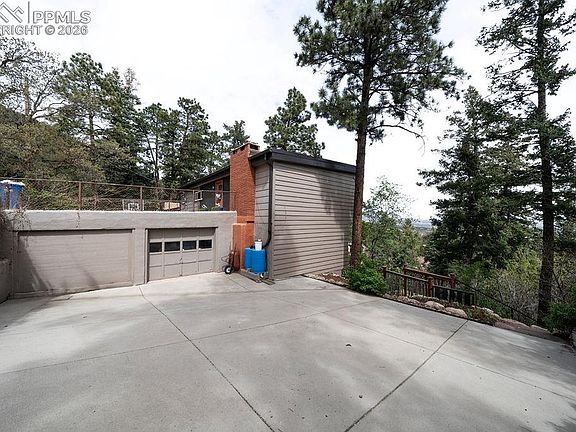 3rd image of 3785 Overlook Rd