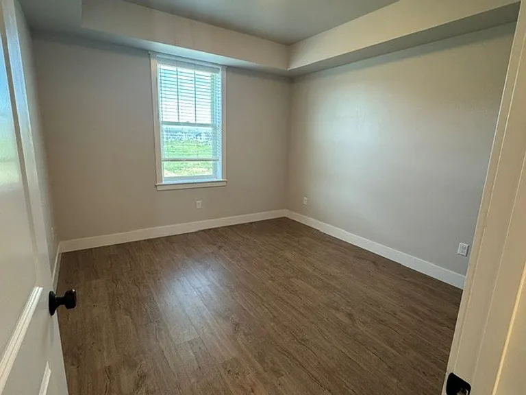 6165 Farmstead Ave — Photo 16