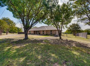522 Farrar Rd, Waxahachie, TX 75165
