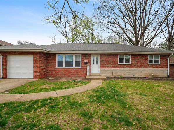 8631 Maycrest Dr, Saint Louis, MO 63123