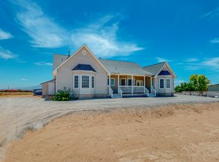 824 27th St SW, Rio Rancho, NM 87124