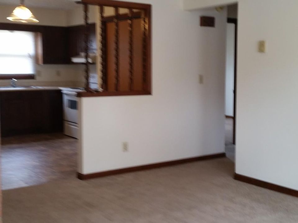 1st image of 541 W 5th St APT 4