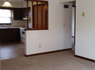541 W 5th St APT 4, Seymour, IN