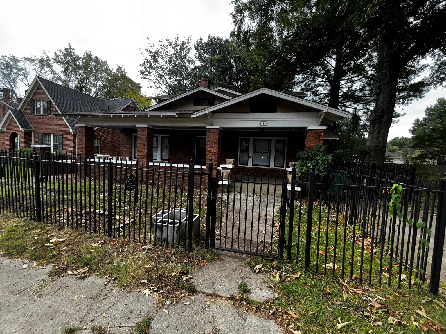 4 bed, 1.5 bath, 1656 sqft, $2,000 — Photo 3