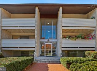 5612 Bloomfield Dr APT T3, Alexandria, VA 22312
