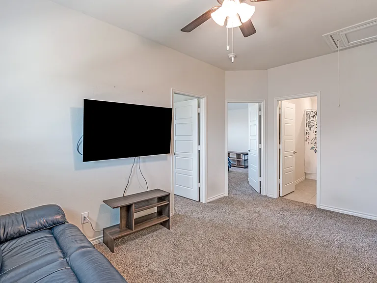 2608 Hale Rd — Photo 4