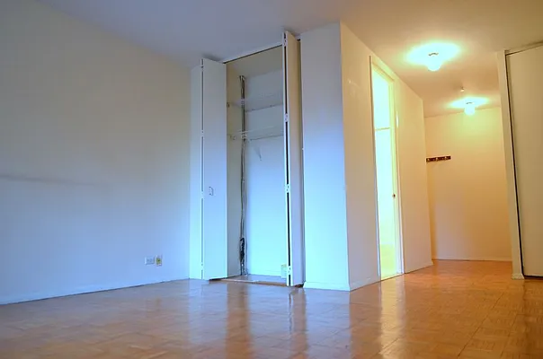 Rented by Citi Habitats | media 28