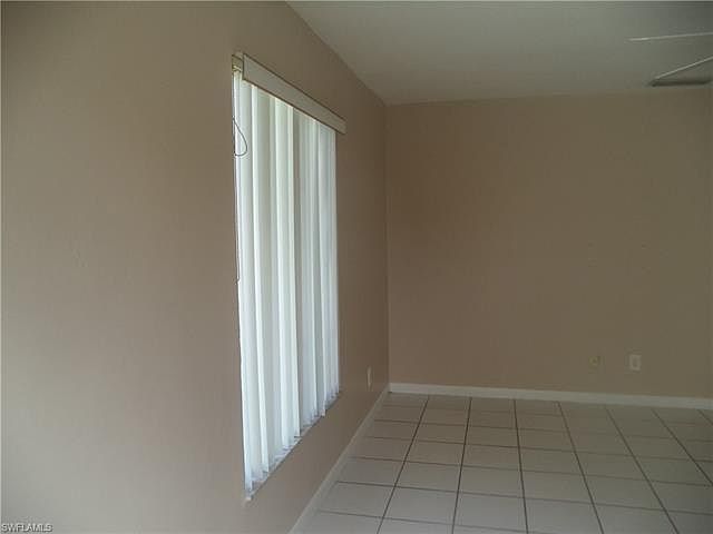 1st image of 1811 SE 15th Pl APT 4