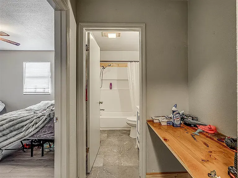 211 E French St #211 — Photo 13
