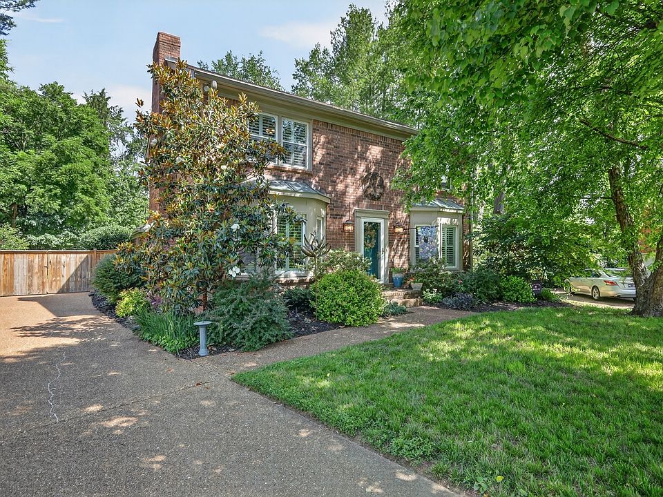 1st image of 301 W Chownings Ct