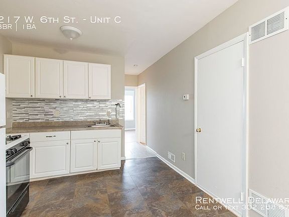 2nd image of 217 W 6th St #C