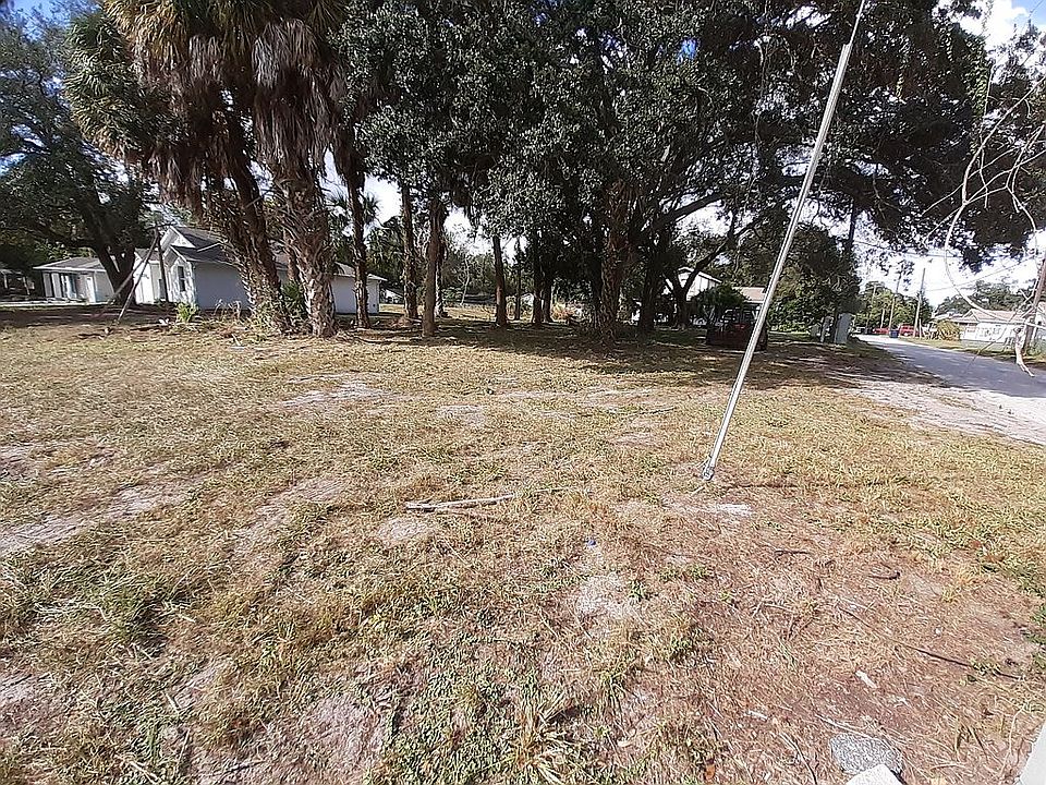 1st image of 4698 E 10th Ave