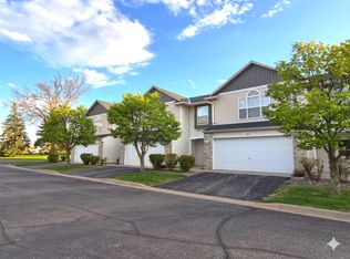 1072 Juniper Ct, Shakopee, MN 55379