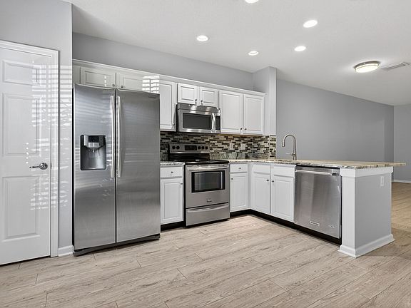 5th image of 8087 Summer Bay Ct