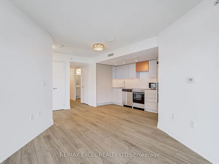 30 Gibbs Rd #1407 — Photo 19