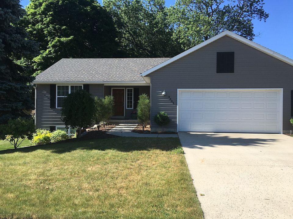 1st image of 4444 36th St SW