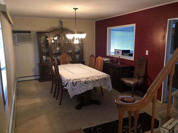 3rd image of 60 Bedford Ave