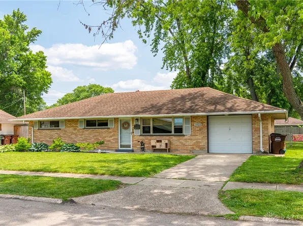 3822 Waterbury Dr, Dayton, OH 45439