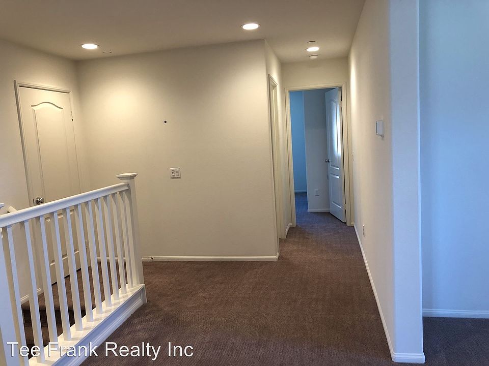 1st image of 29689 Gypsy Canyon Dr