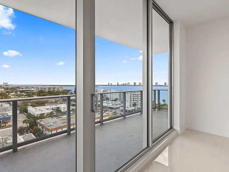 220 Lake Shore Dr #1125 — Photo 21