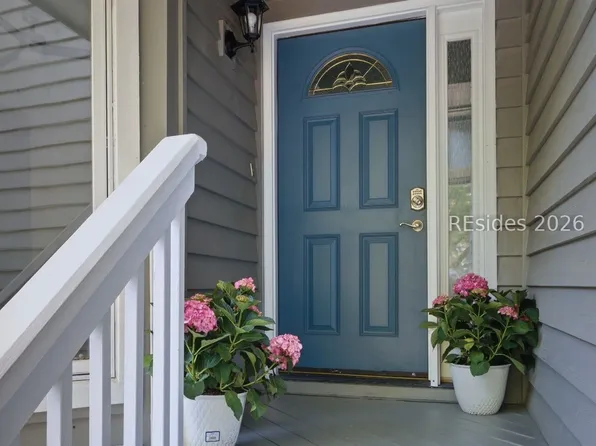 10 Yacht Cove Dr #205, Hilton Head Island, SC 29928