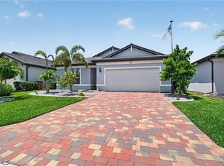 3663 Passion Vine Dr, Alva, FL 33920