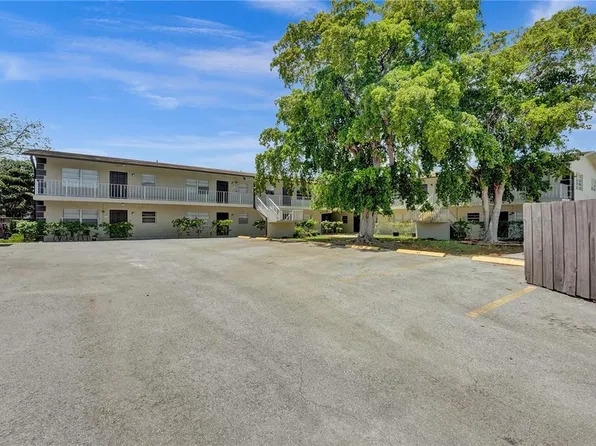 1522 NE 34th Court #4, Oakland Park, FL 33334