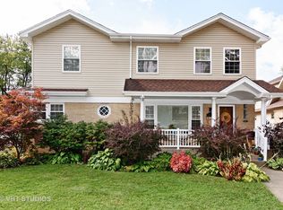 318 S Phelps Ave, Arlington Heights, IL 60004