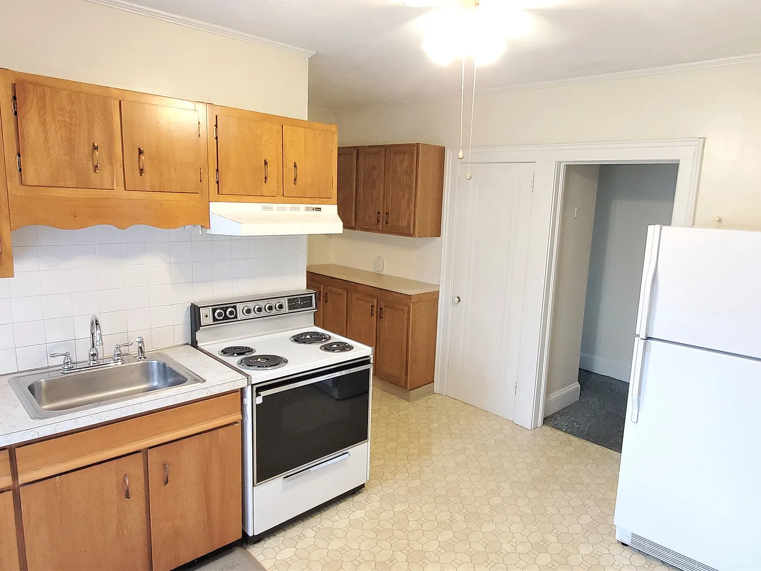 2 bed, 1500 sqft, $1,700 — Photo 3