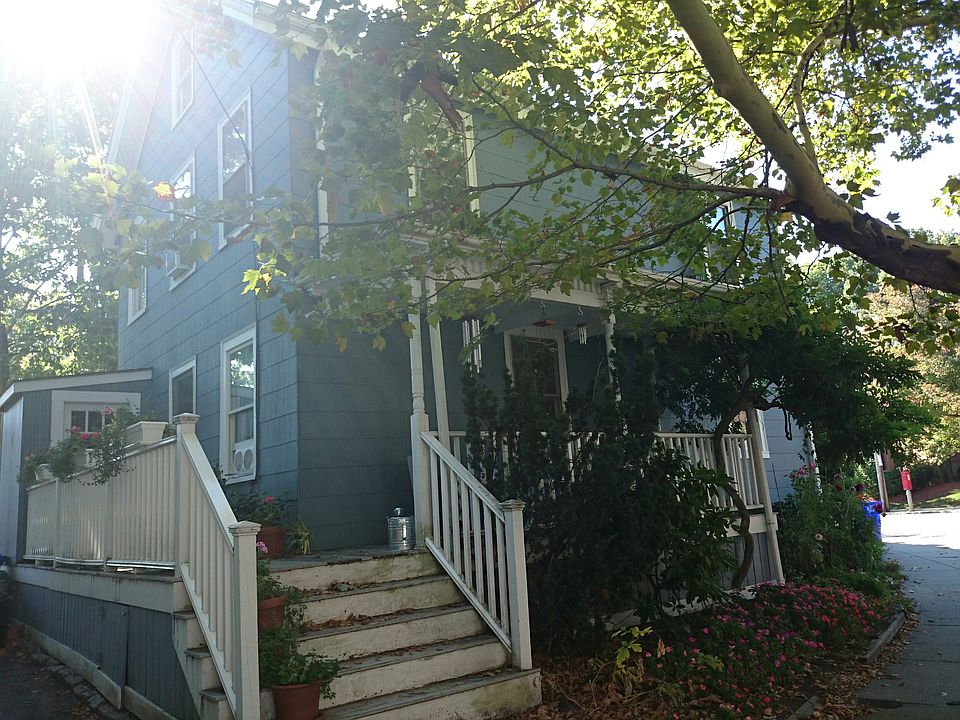 2nd image of 52 Kendall St