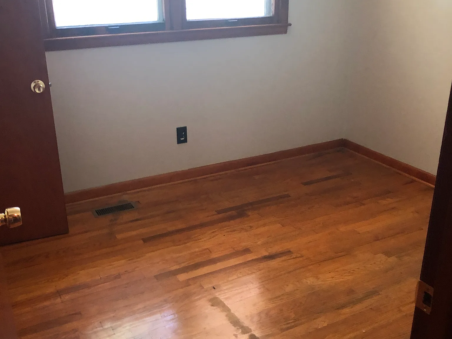 2 bed, 1600 sqft, $1,400 — Photo 4