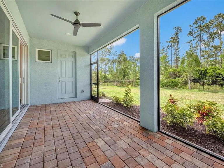 16808 Bay Island Ct — Photo 29