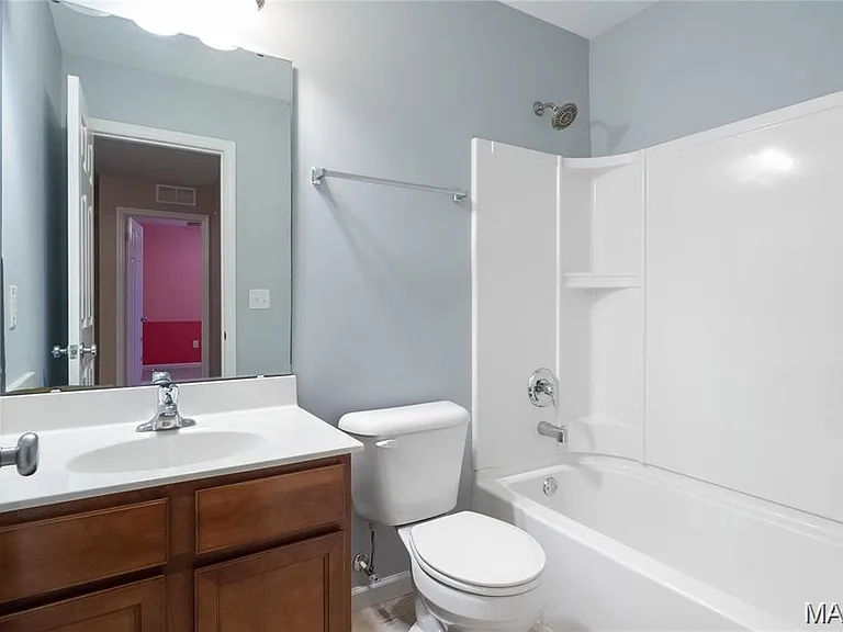 7026 Conner Pointe Dr — Photo 18