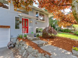12504 6th Pl SW, Seattle, WA 98146