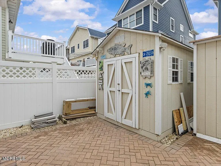 45 Fielder Ave — Photo 35