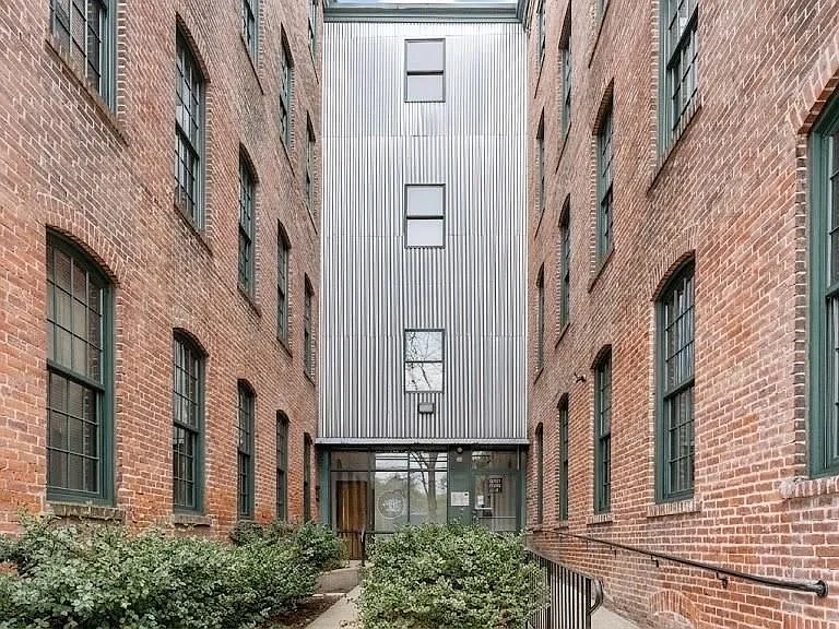 407 Pine St #305 — Photo 2