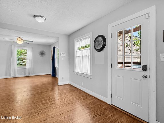 2nd image of 1110 Lehigh Ave
