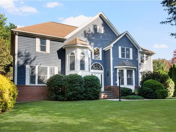 95 Pheasant Dr, East Greenwich, RI 02818