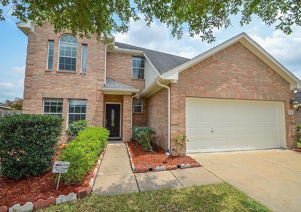 1st image of 7235 Desert Bluff Ln