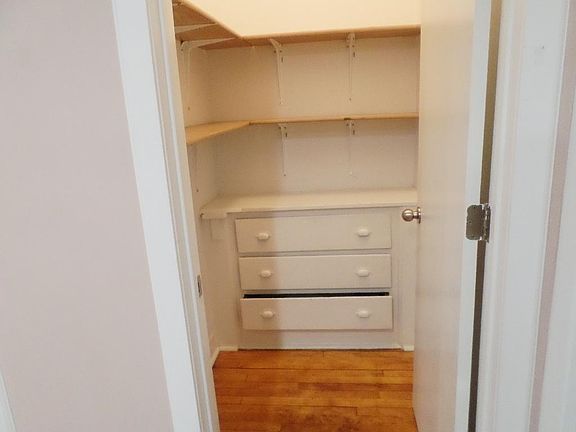 4th image of 2850 N Woodard St #2