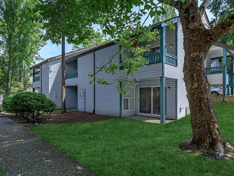 Sandpiper East Apartments — Photo 7