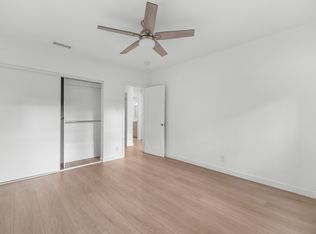 6642 Vineland Ave #A, North Hollywood, CA 91606