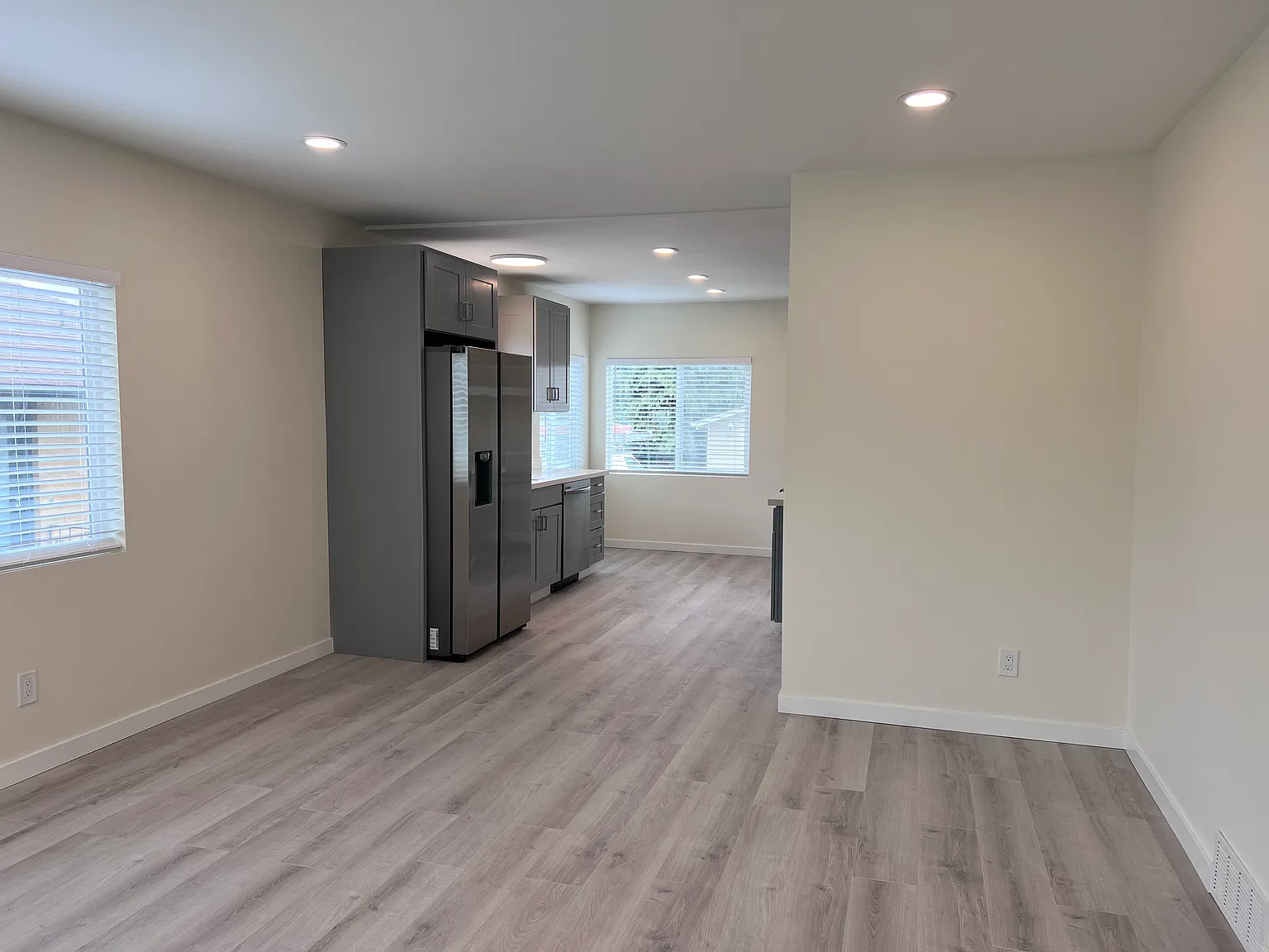 4 bed, 1290 sqft, $3,450 — Photo 4