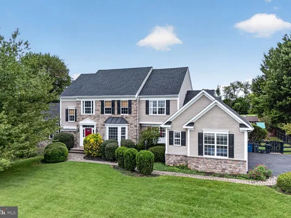 38392 Stone Eden Dr, Hamilton, VA 20158