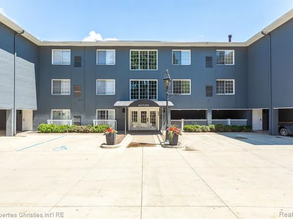 662 Purdy St APT 216, Birmingham, MI 48009