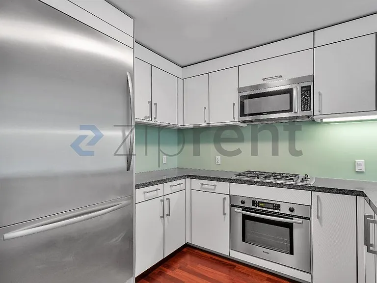 301 Main St #7A — Photo 15