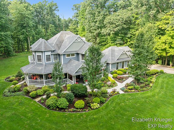 3rd image of 8350 Winterforest Dr NE