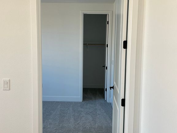 3rd image of 1444 N Drago Way