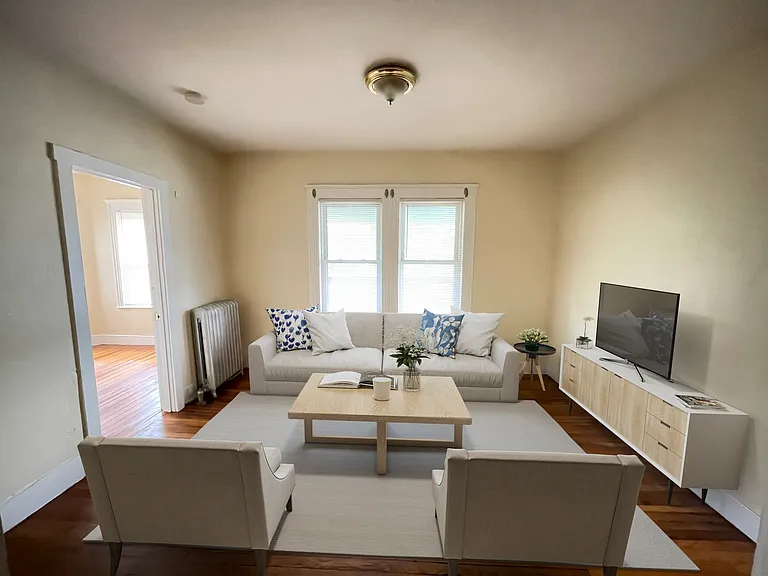 236 Geneva Ave #3R — Photo 1